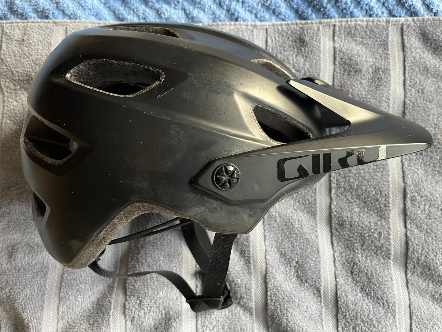 Giro Chronicle Mips Trail Helmet