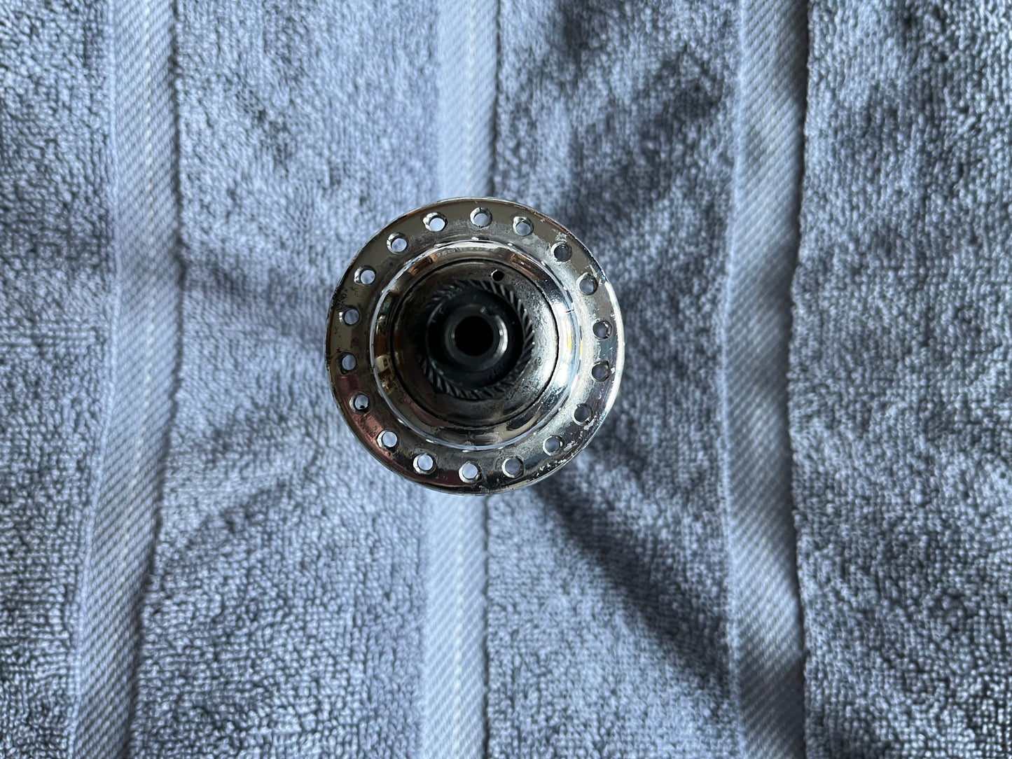 Campagnolo Nuovo Tipo Low Flange Front Road Hub