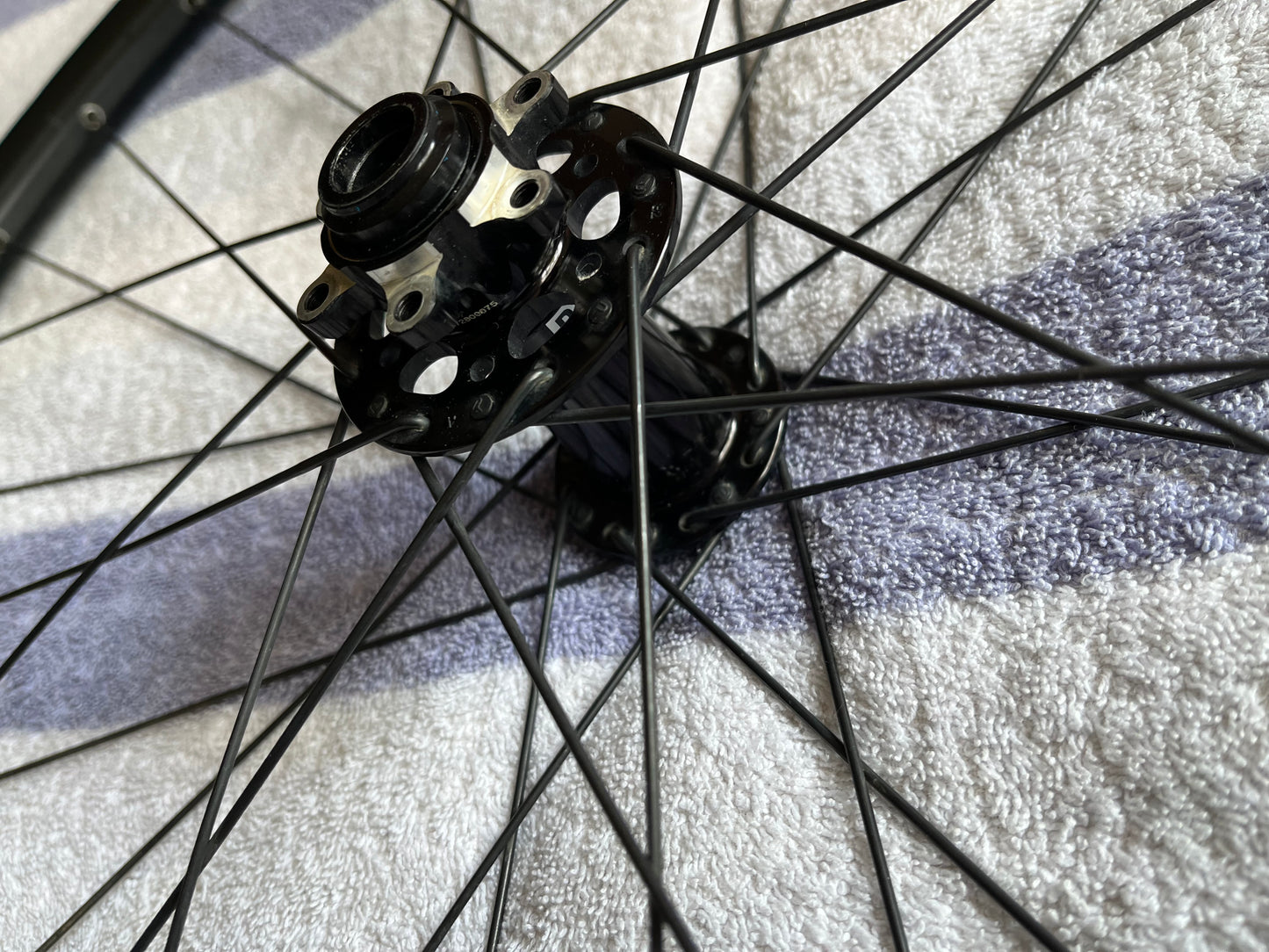 Alexrims EXR25 and Novatec D791SB Front Hub Mountain Bike Wheel